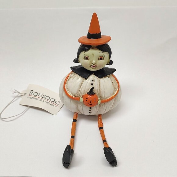 Johanna Parker - Witch Pumpkin Body Sitter Holding Tiny Little Pumpkin - Picture 5 of 5